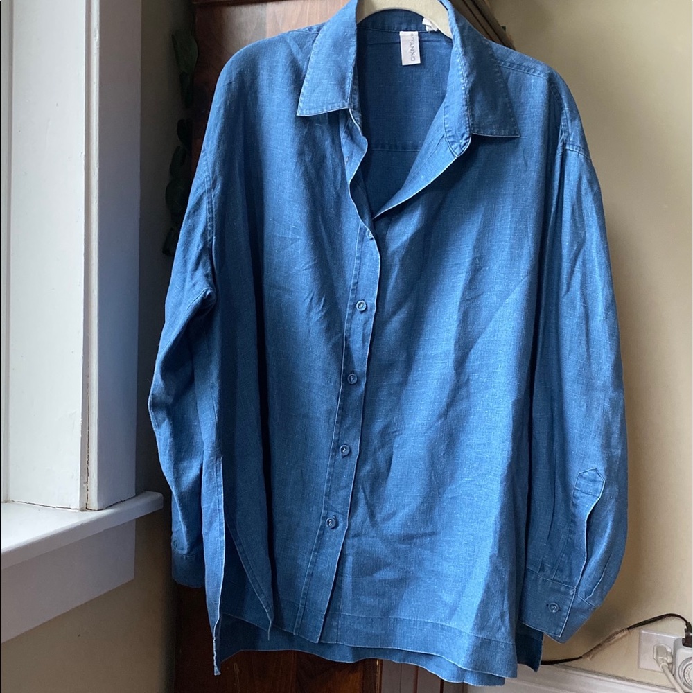 Beautiful 100% Linen Button Down DKNY Pure